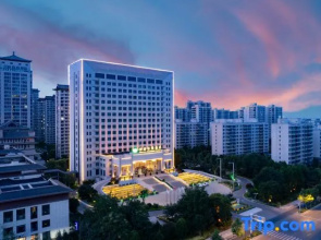 Inzone Garland Hotel