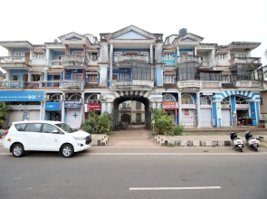 OYO 17131 Home Spacious 2BHK Dona Paula