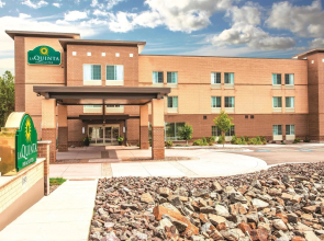 La Quinta Inn And Suites Duluth