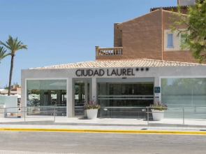 Aparthotel Ciudad Laurel