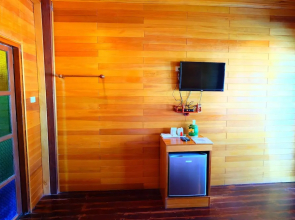 Lam Poh Beach Resort