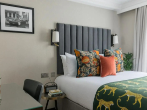 The Selwyn Hotel