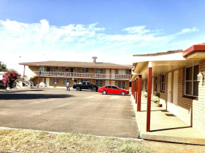 Overlander Motor Lodge
