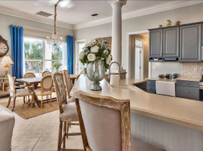 Casa Esmeralda by RedAwning