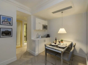 Taksim No15 Suites by StayLab