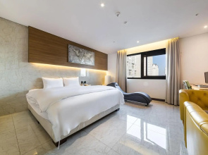 Guwol Hotel