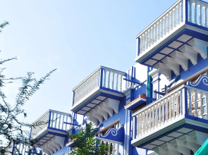 Mayflower Beach Resort