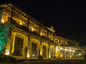 Loca Hotel