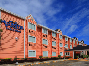 Microtel by Wyndham Eagle Ridge