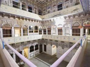 Singhasan Haveli by OYO Rooms