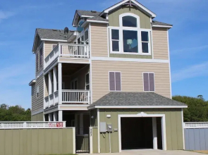 Dad's Mercedes, Mom's Dream! - 4 Br Home