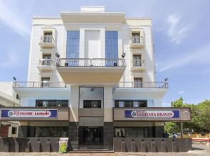 Capital O 47729 Hotel Saravana Bhavan