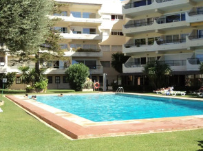 Parque Mourabel, Oasis Village, Pe do Lago