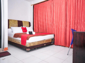 RedDoorz near Palembang Square Mall 2