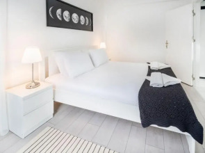 Missafir Modern Flat Near Beach in Muratpasa