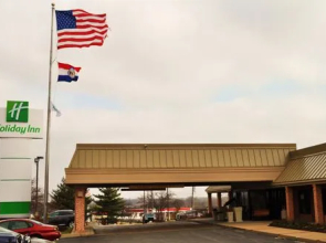 Holiday Inn Express & Suites St. Louis South - I-55