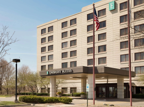 Embassy Suites by Hilton Chicago North Shore Deerfield