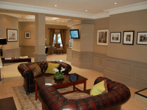 The Connaught Lodge