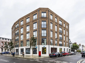 100 New King's Road · Incredible Two Bed Apartment In Parsons Green