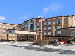 Wingate by Wyndham Calgary