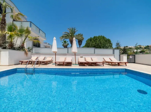 Villa Sardinella-5 Bedroom Villa With Private Pool