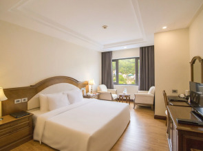 Sai Gon Ha Long Hotel