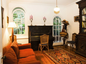 Bronte Bayview Street (H)