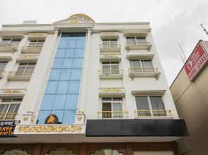 Capital O 15964 NI Ambaari Suites