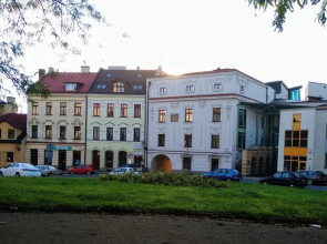 Upper Apart