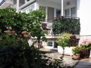 Apartment Vesna Komunela