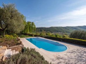 Beautiful Villa With Private Garden and Pool