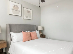 Birmingham Business District Apartments by Landing