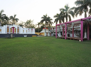 Capital O 2354 Hotel Utsav Inn
