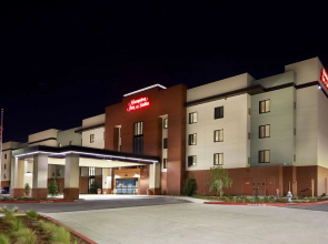 Hampton Inn & Suites Sacramento at Csus