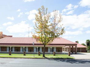 The Club Motel Armidale Accommodation