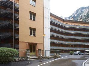 Apartamentos Montserrat Abat Marcet