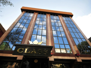 Class Hotel