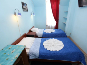 Krasny Kovrik na Pushkinskoy