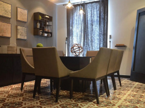 AR 218 Hotel by ULIV