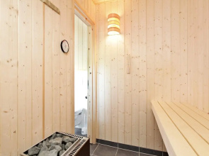 Three-bed Retreat Near the Coast