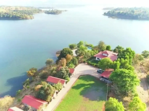 Shvas Island Resort