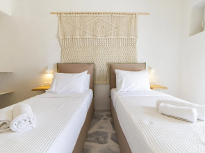 Kostantis Summer Villas and Suites