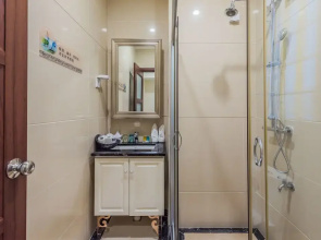 eStay Residence Phoenix City Wuzhou