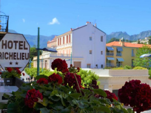 Hôtel Louvia