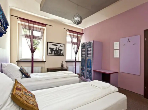 Oriental House