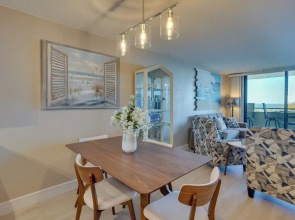 Cozy Condo w/ Gulf View, Bird Watching + Telescope