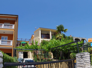 Comfortable apartment near the sea, the city center and a nature park