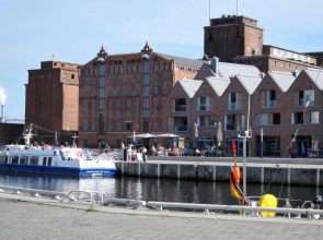 Quartier Alter Hafen mit Meerblick, Balkon & Parkplatz - ABC242