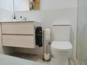 Lovely 2 bedroomed apartment with pool