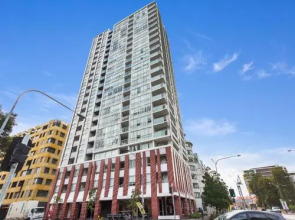 As the Sun Sets - Modern and Spacious 2BR Zetland Apartment Facing the Setting Sun